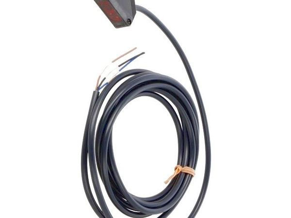 E3Z-L61 2M Photoelectric Sensors
