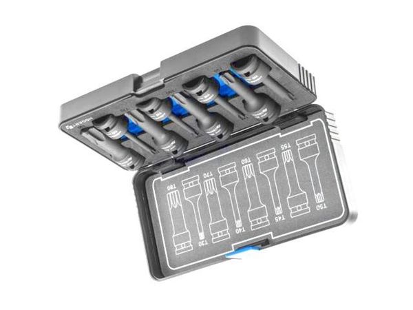 HT6R002  Tools & Supplies