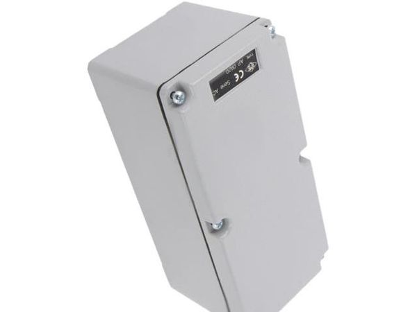 AP 0920 Enclosures, Boxes & Cases