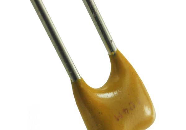 MCRR25100COGJ0200 Multilayer Ceramic Capacitors MLCC - Leaded