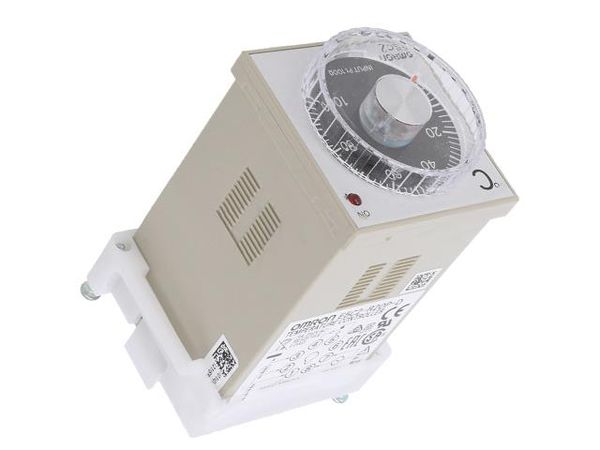 E5C2-R20P-D AC100-240 0-100 Temperature Controllers