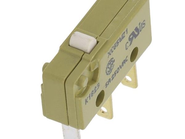 XCG5W-Z1 Basic / Snap Action Switches
