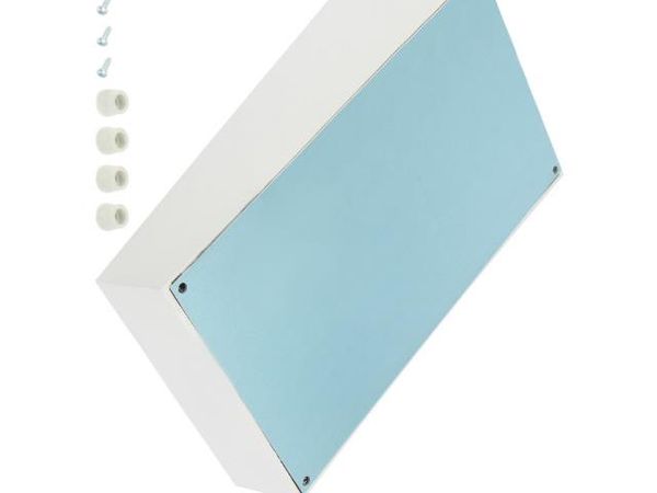 104.5 Enclosures, Boxes & Cases