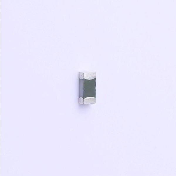 12 100.7 Surface Mount Fuses