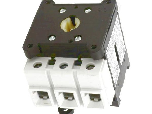 V0 Circuit Breakers