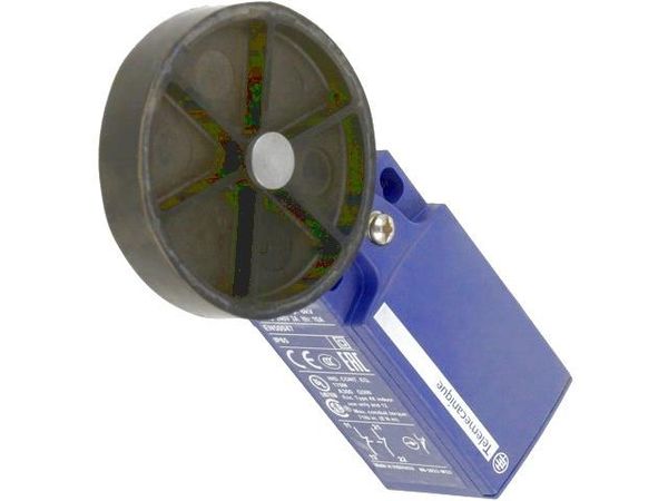XCKN2739G110U Limit Switches