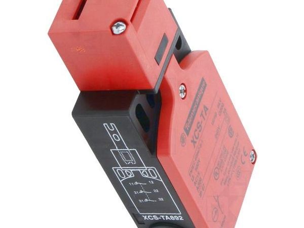 XCSTA892 Emergency Stop Switches / E-Stop Switches