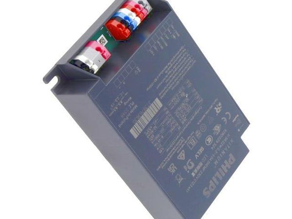 XI SR 22W 0.2-1.0A SNEMP 230V C123 SXT LED Power Supplies