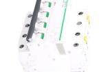 A9F04425 Circuit Breakers