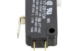 V7-2B17D8 Basic / Snap Action Switches