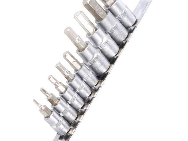 YT-04401 Spanners