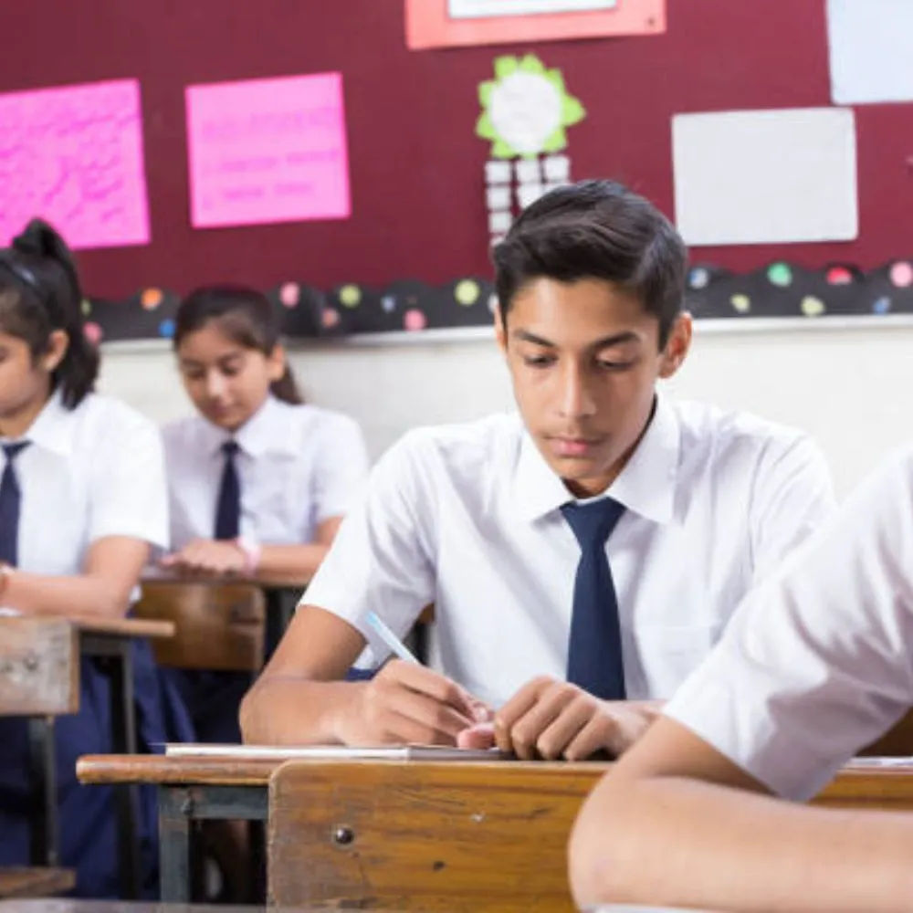 Class 11 Commerce students at Expert Tutorials Dwarka