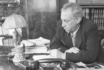 Максим Рильський. Джерело: Електронна версія «Великої української енциклопедії»