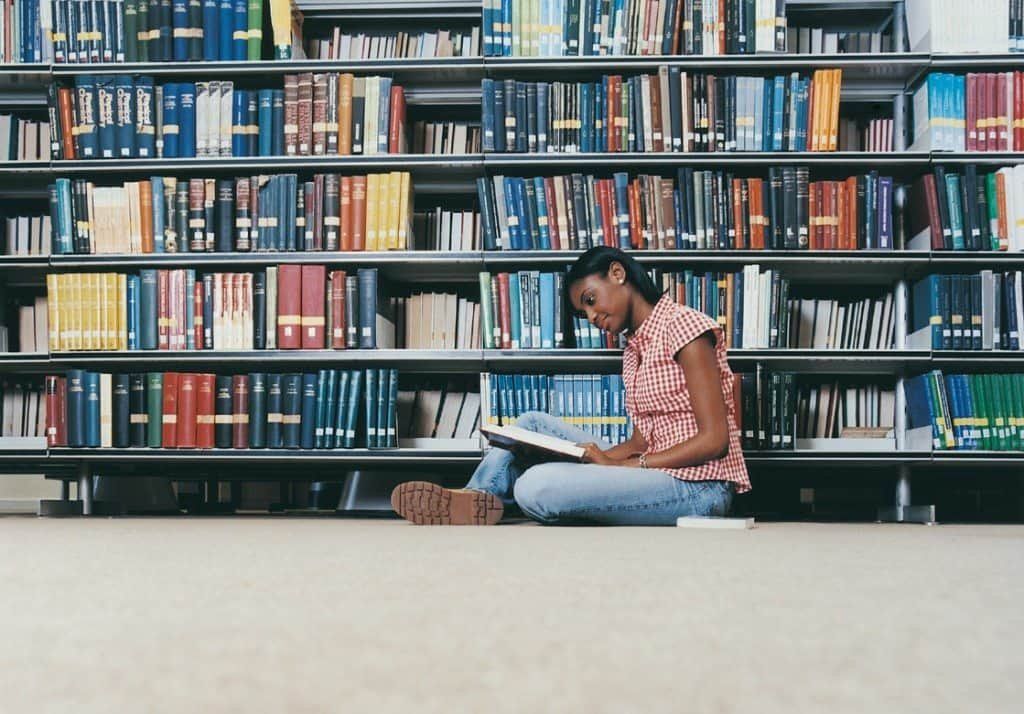 book lovers, book lovers day, Mindful Living Network, Mindful Living, Dr. Kathleen Hall, The Stress Institute, OurMLN.com, MLN, Alter Your Life, Mindful, Mindful Community, Unity, Community, Reading