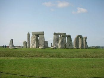 Virtual Visit to Stonehenge - An Immersive 360° Experience