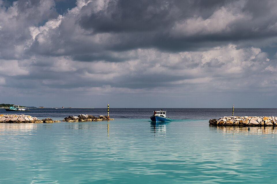 Heavy Weather in the Maldives. Photo: Alessandro Caproni.