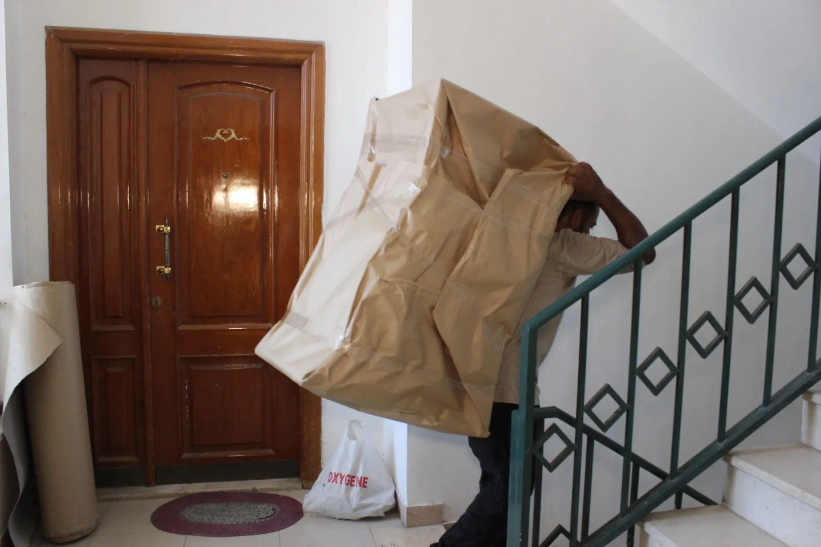 فريق نقل العفش المحترف