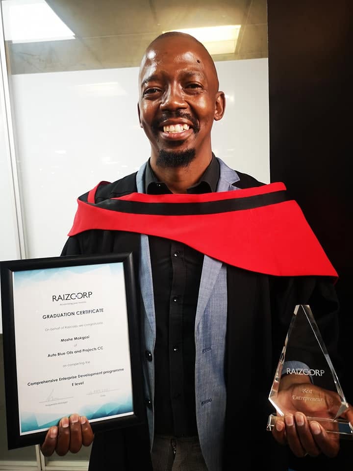 Moshe Mojalefa Mokgosi