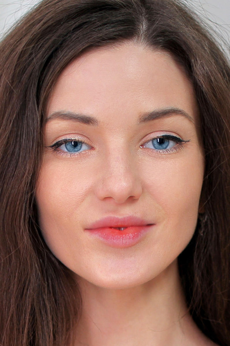 Photo of Julie Landa