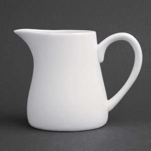 u820 creamandmilkjugs1