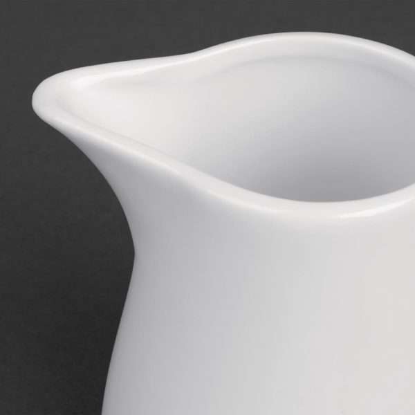 u820 creamandmilkjugs2