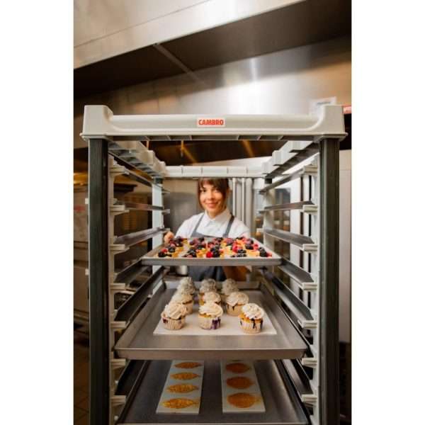 Cambro Ultimate Full Height Bakery Trolley 600x400mm