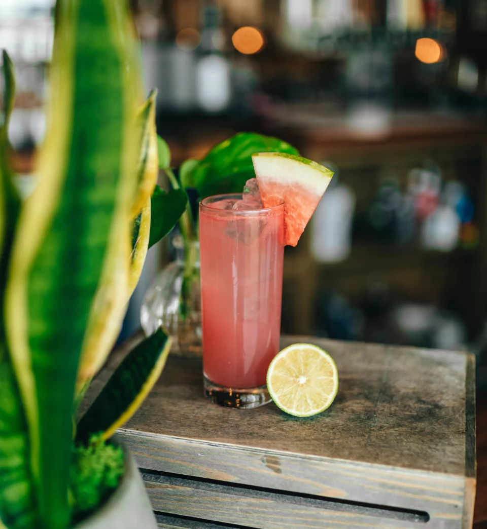 MAHIKI SWITCH Cocktail with Mahiki Pineapple & Coconut rum
