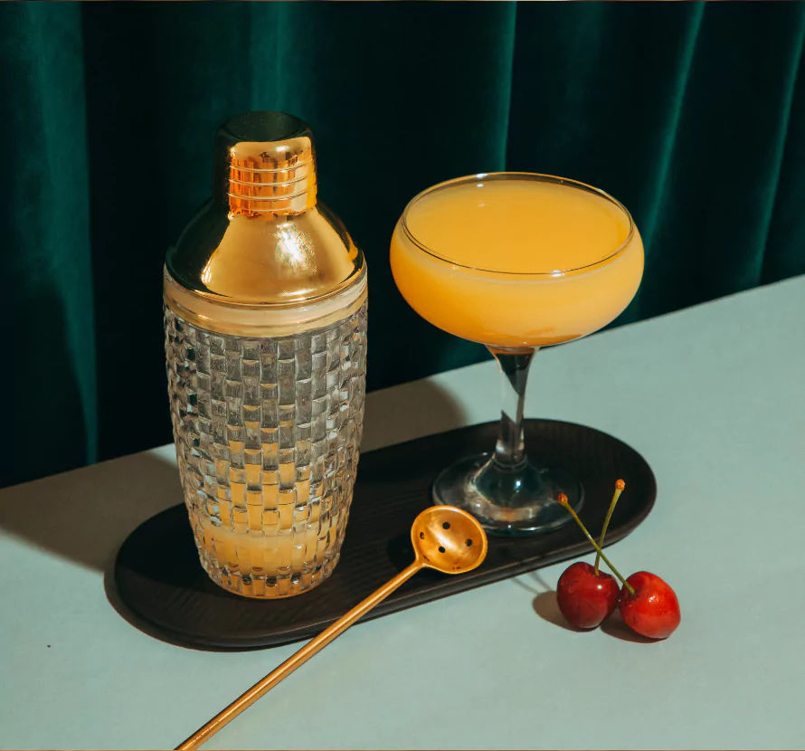 Nykurtini cocktail made with Nykur Vodka