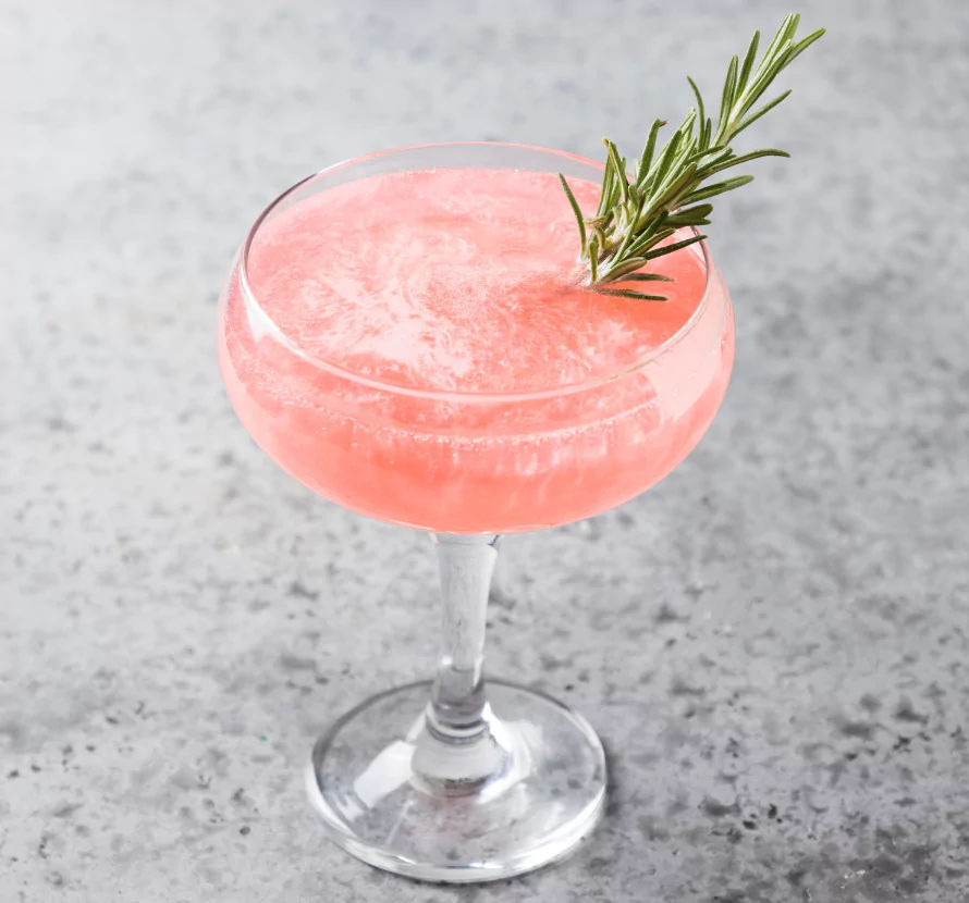 Rosmartini cocktail made with Nykur Vodka