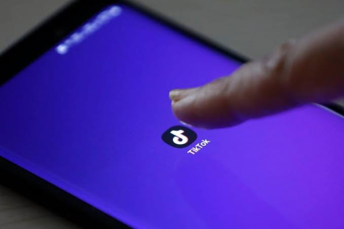 TikTok surpasses Facebook in Worldwide app downloads TikTok surpasses Facebook in Worldwide app downloads