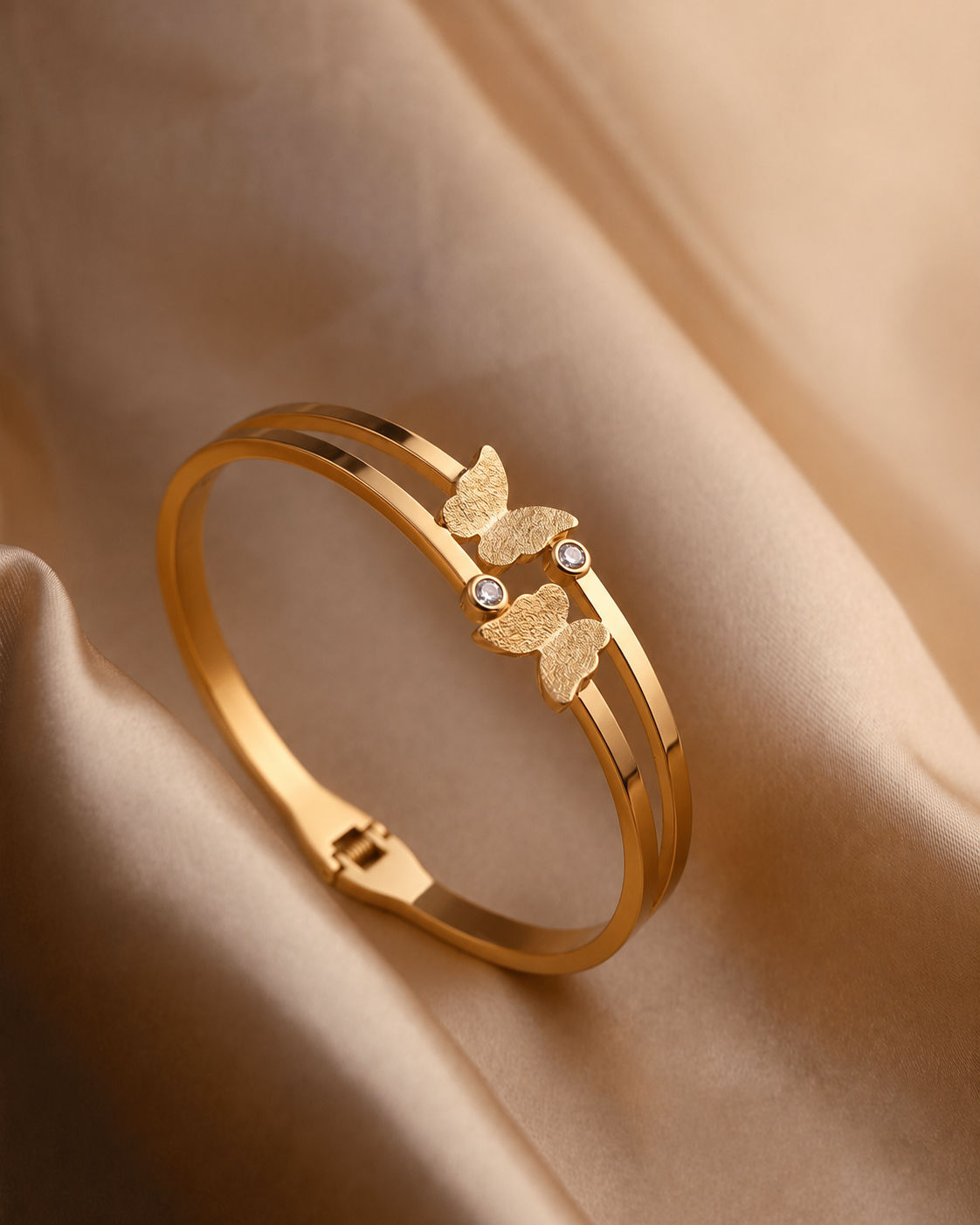 Kada Style Golden Flutter Bangle