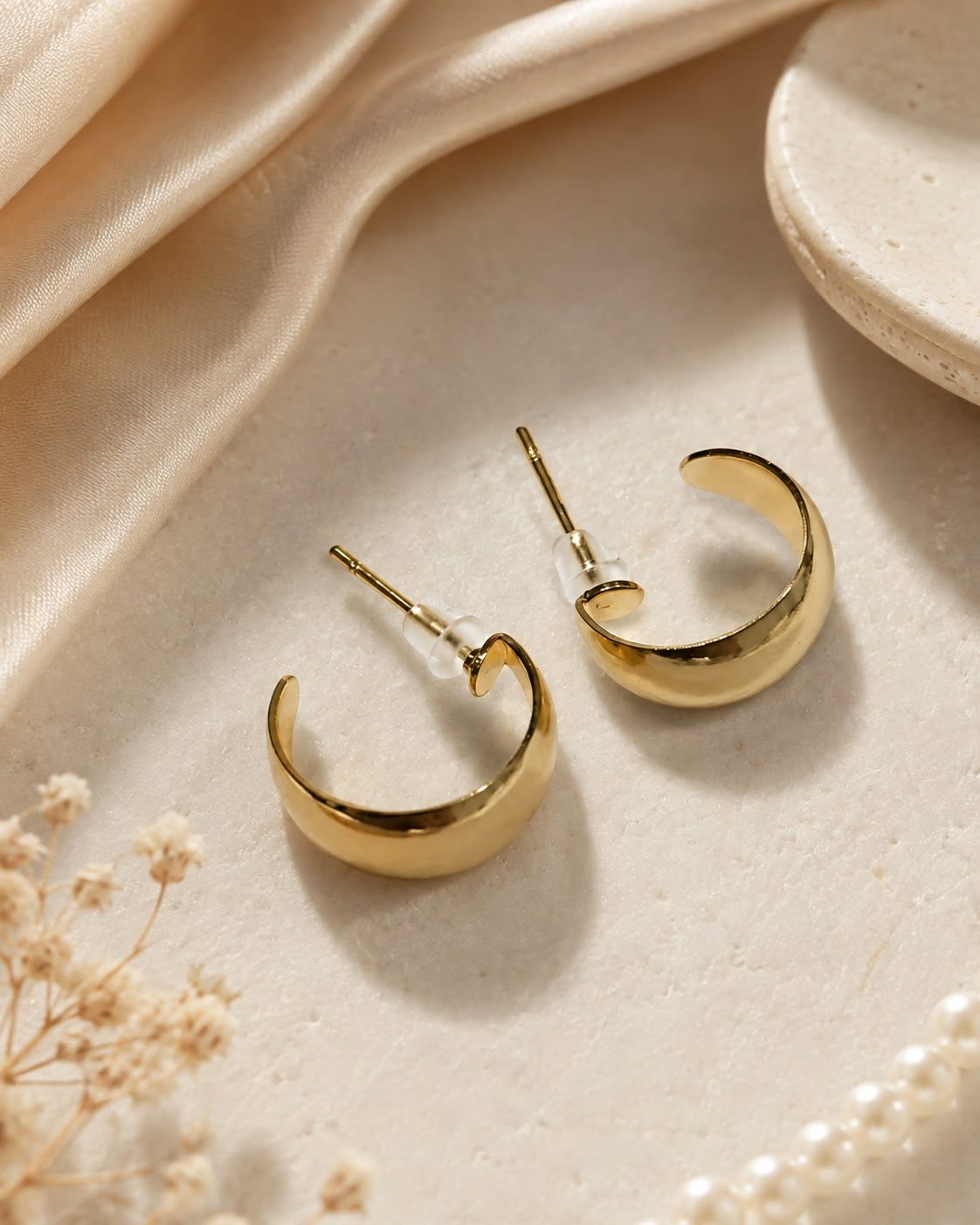 Tapered Sculpt C-Hoop Earrings