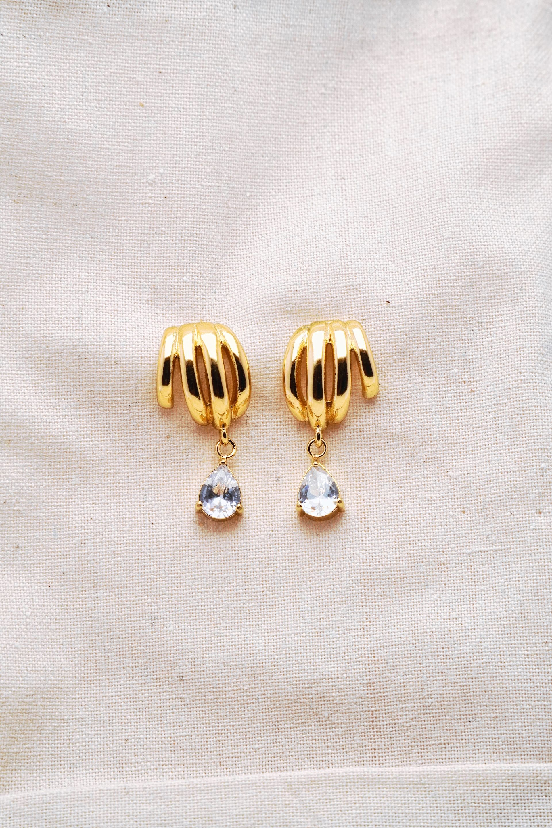 Ribbed Gold Teardrop Earrings