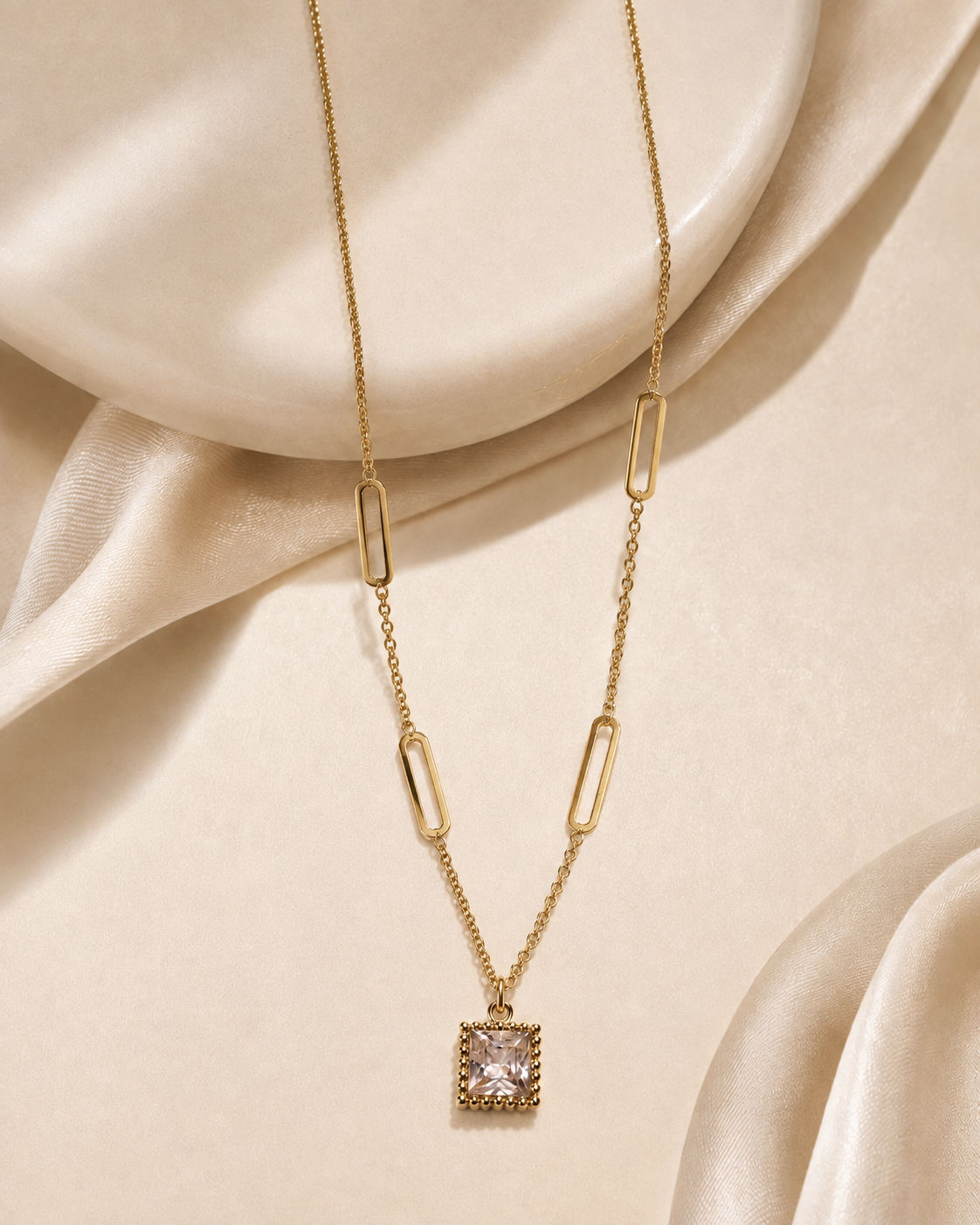 Geometric Link Square Pendant Necklace