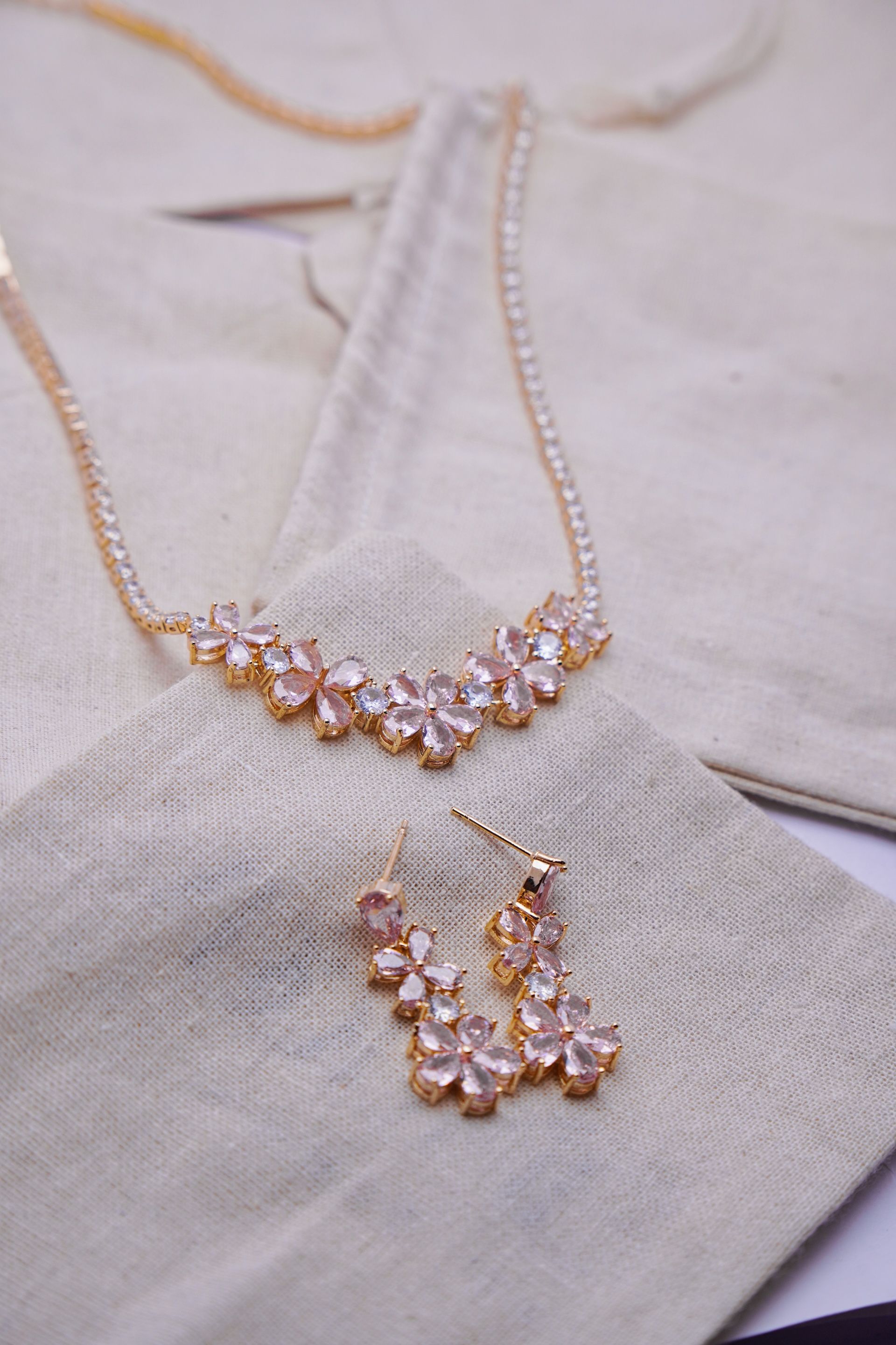Blush Floral Necklace Set