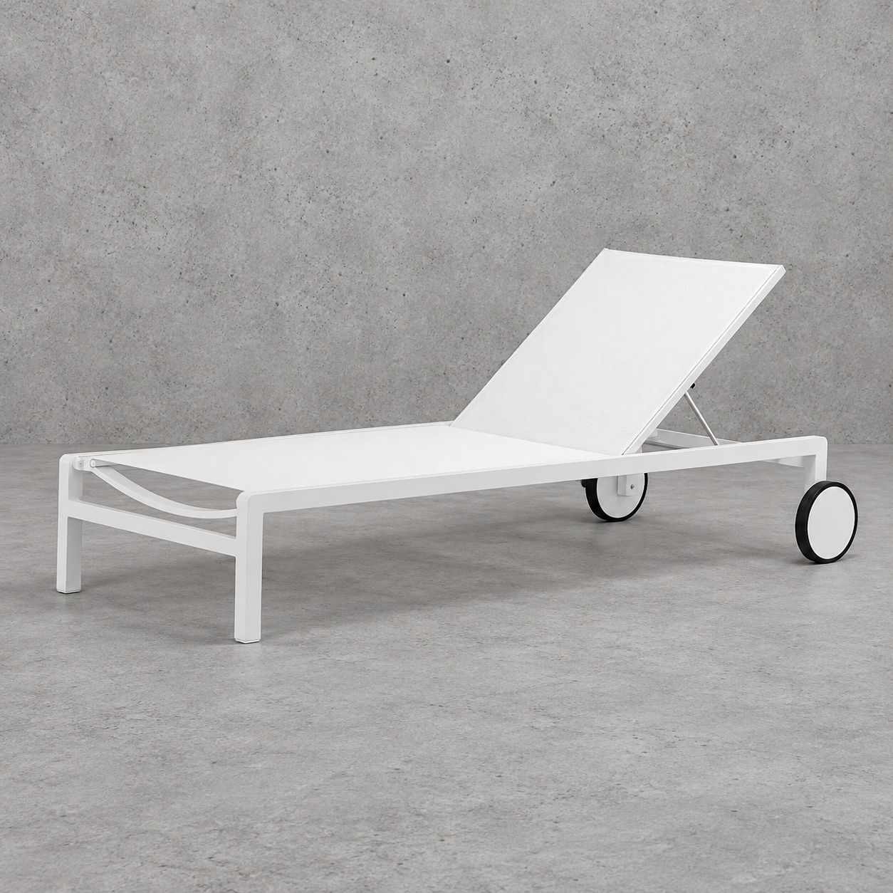 Bianca Outdoor Chaise Lounge