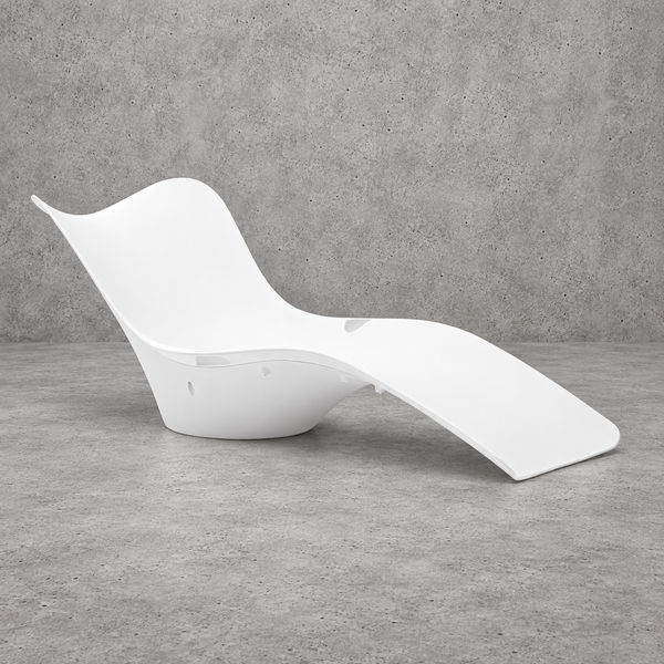 Capri Outdoor In-Pool Chaise Lounge