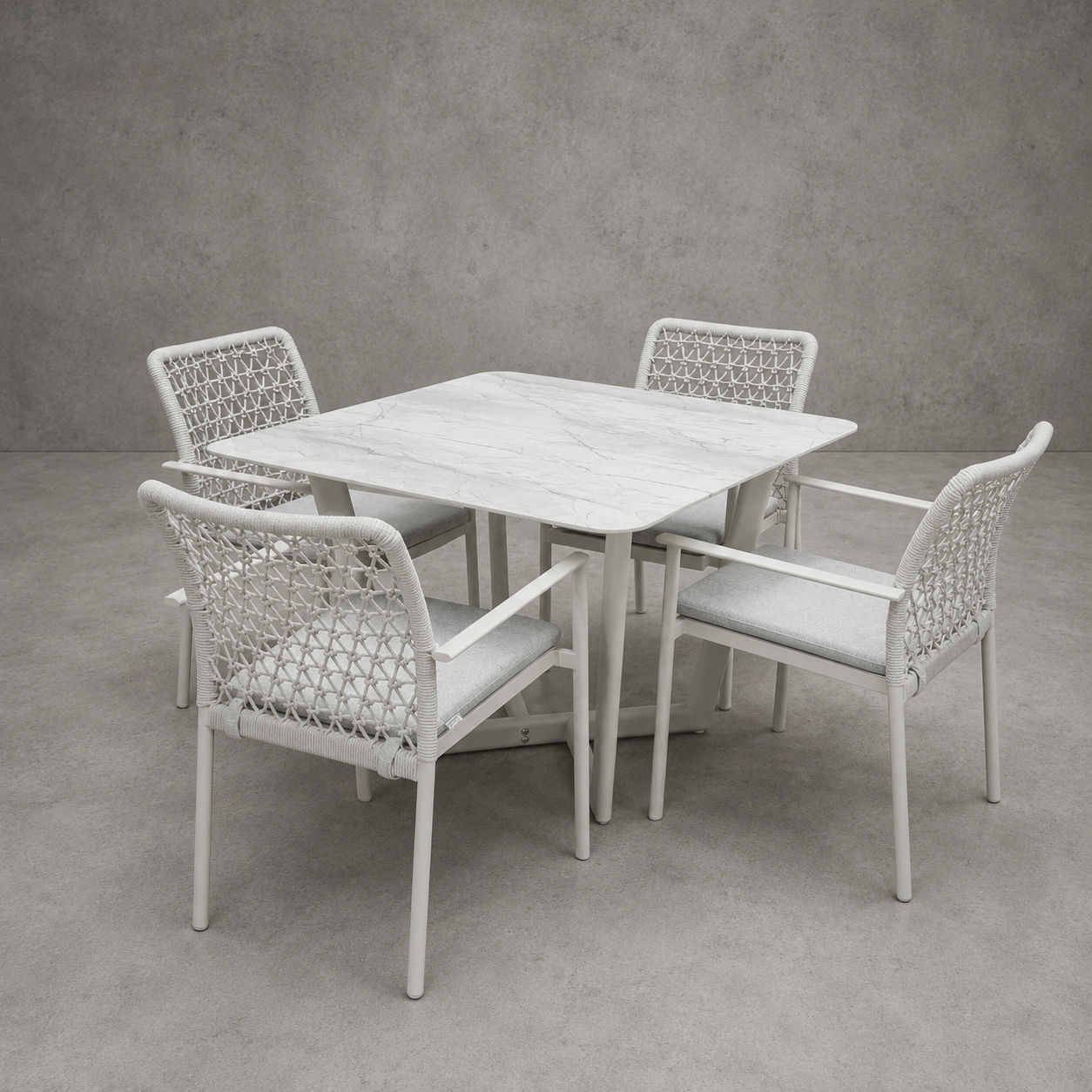 Club Outdoor Dining Set