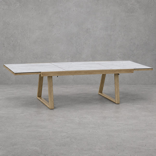 Piper Extendable Outdoor Dining Table