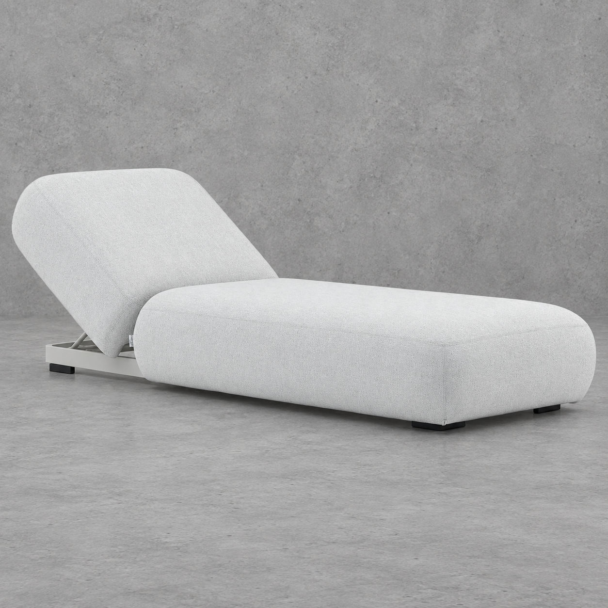 Willa Outdoor Chaise Lounge