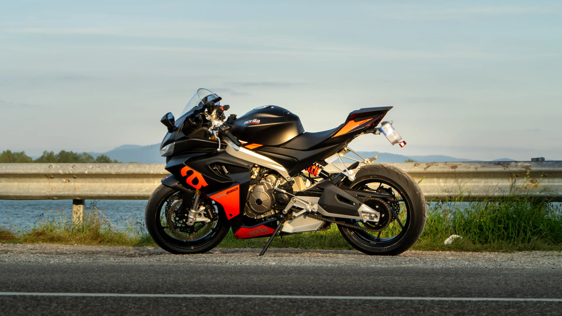Aprilia RS660 by Momentum.raw