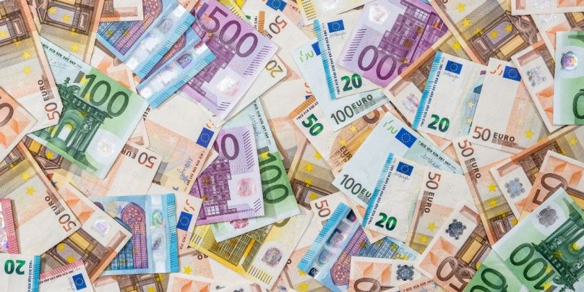 Euro note bill