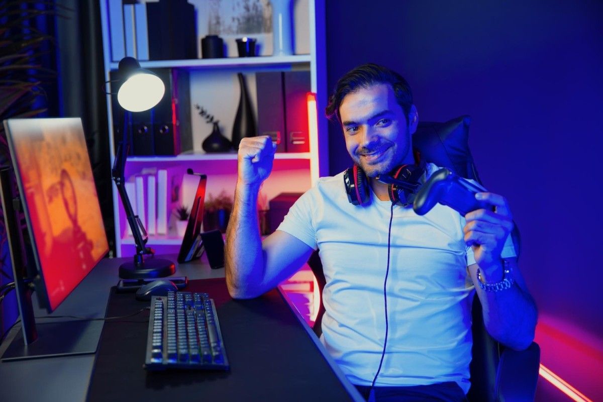 Online Gaming Hits $195.6B: The Numbers Reshaping Digital Entertainment