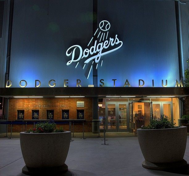 Dodger Stadium Review