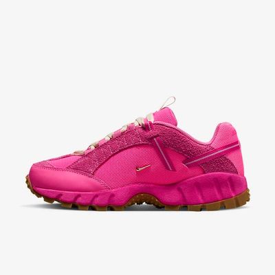 Jacquemus x Women's Nike Air Humara LX ''Pink Flash'' DX9999-600 Jacquemus x Women's Nike Air Humara LX ''Pink Flash'' DX9999-600