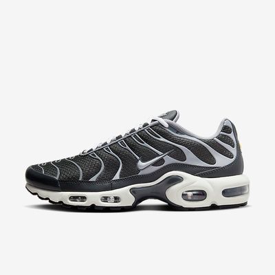 Nike Air Max Plus SE 'Greyscale Cool Grey' DZ2655-001 Nike Air Max Plus SE 'Greyscale Cool Grey' DZ2655-001