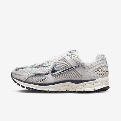 Women's Nike Zoom Vomero 5 'Photon Dust Metallic Silver' FD0884-025 Women's Nike Zoom Vomero 5 'Photon Dust Metallic Silver' FD0884-025