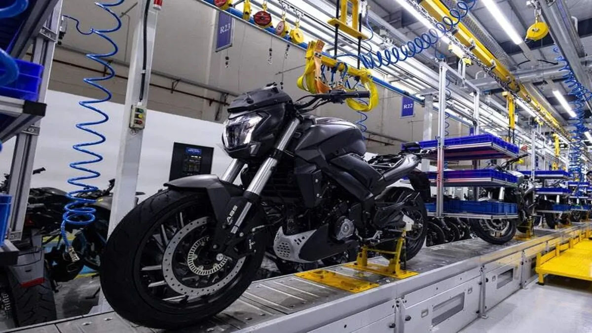 Bajaj encerra abril com aumento na produção e vendas de veículos