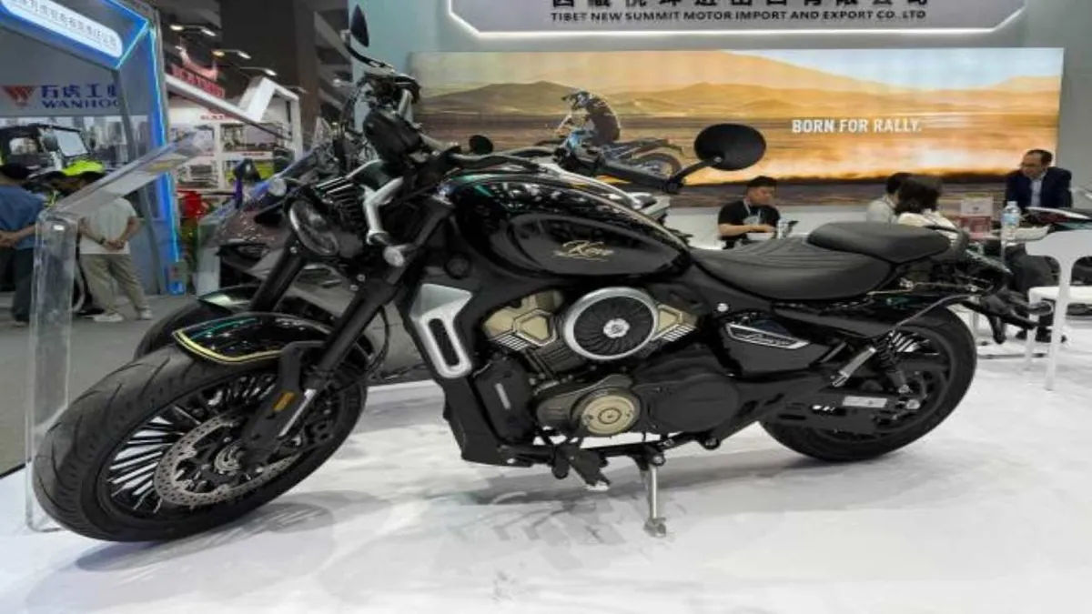 Kove 625V Lancer: custom V2 com design único e tanque duplo