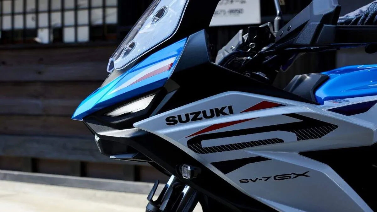 Suzuki SV-7GX: crossover V-twin é lançada no EICMA